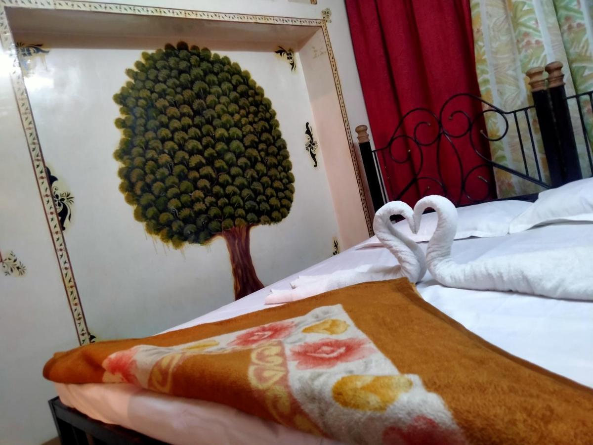 Golden Dreams Guest House Джодхпур Экстерьер фото