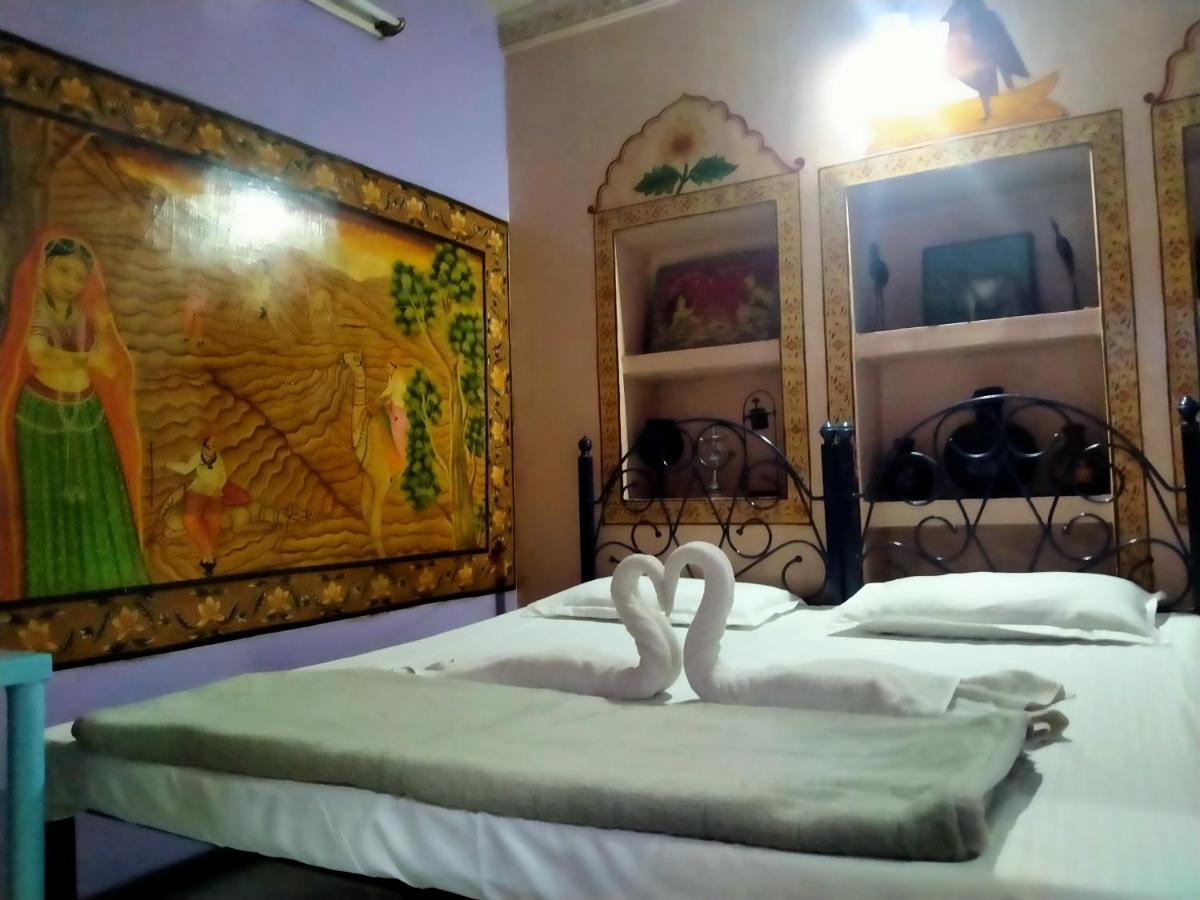 Golden Dreams Guest House Джодхпур Экстерьер фото