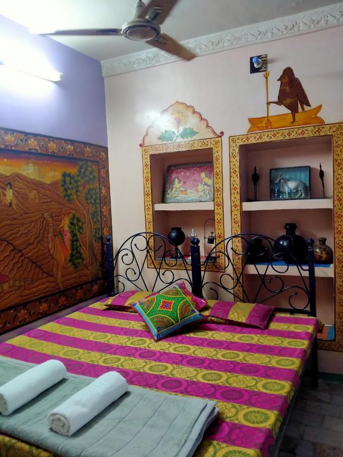 Golden Dreams Guest House Джодхпур Экстерьер фото